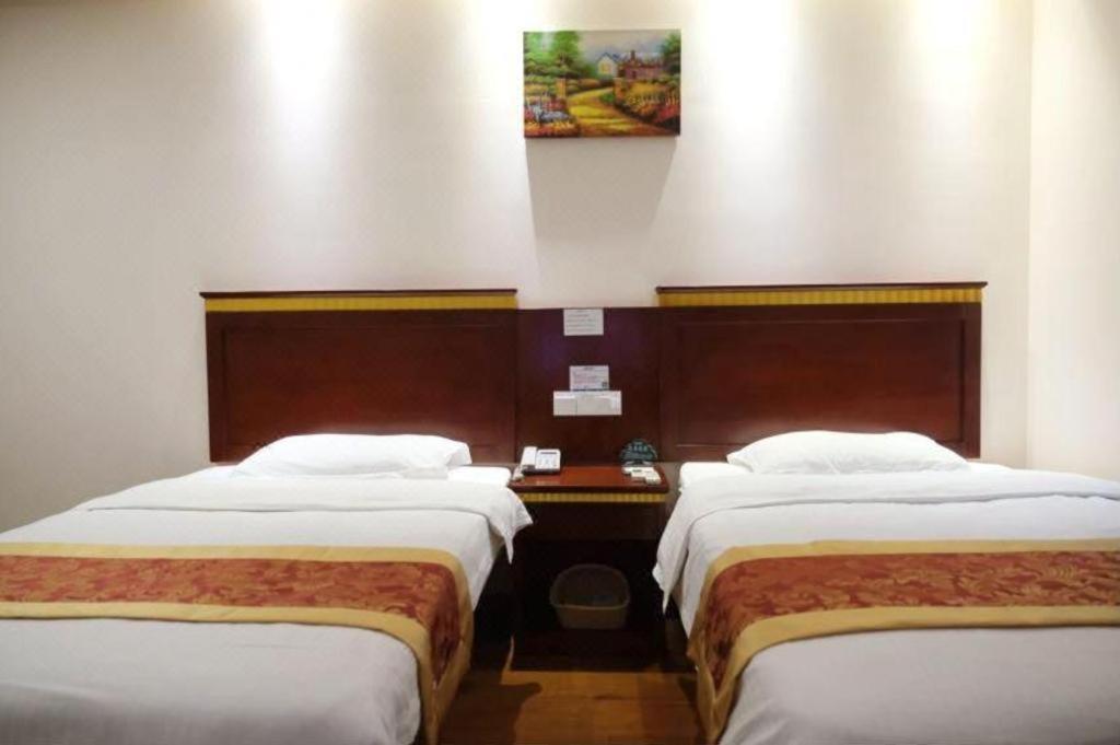 Hotel Greentree Minhang Development Zone Subway Station Business 3*