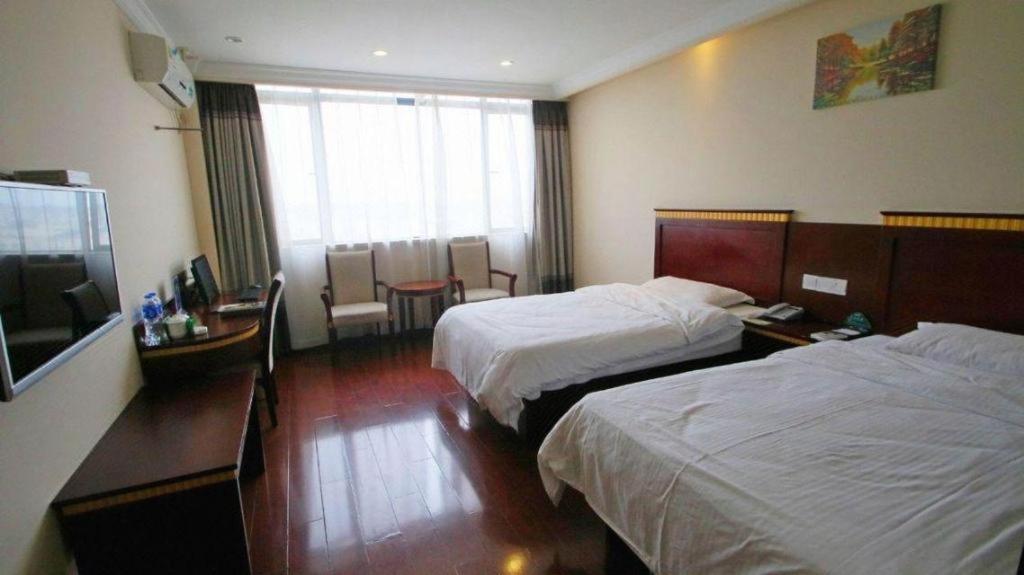 Greentree Minhang Development Zone Subway Station Business Hotel 3*